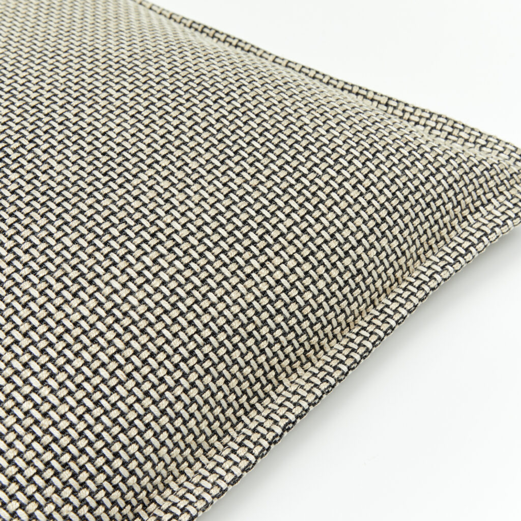 Santiago Scatter Cushion | 02, Oxford Edge