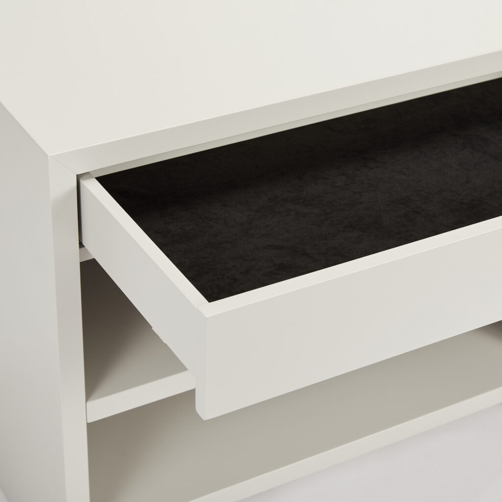 Winyard Bedside | 800mm