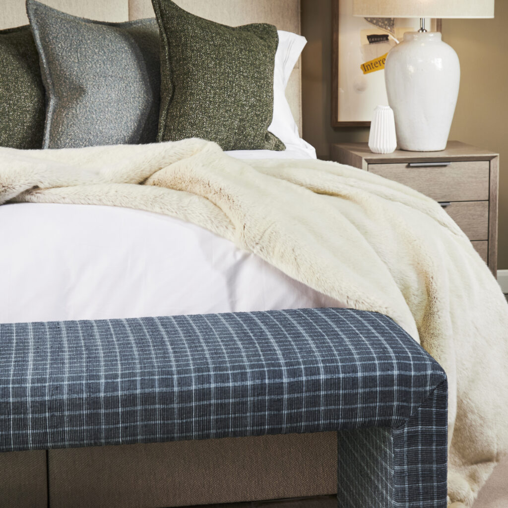 Faux Fur Throw | Polar with Harris lining