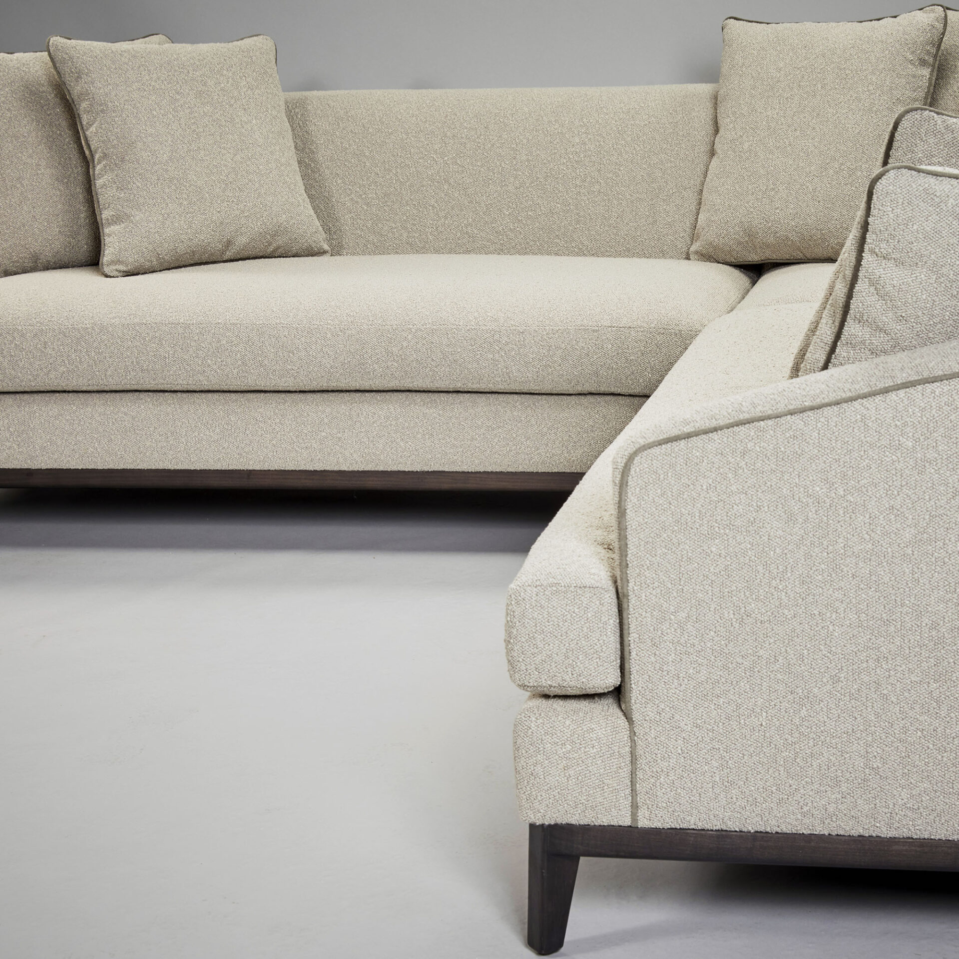 ROMULUS L SHAPED SOFA | GILLESPIE 05