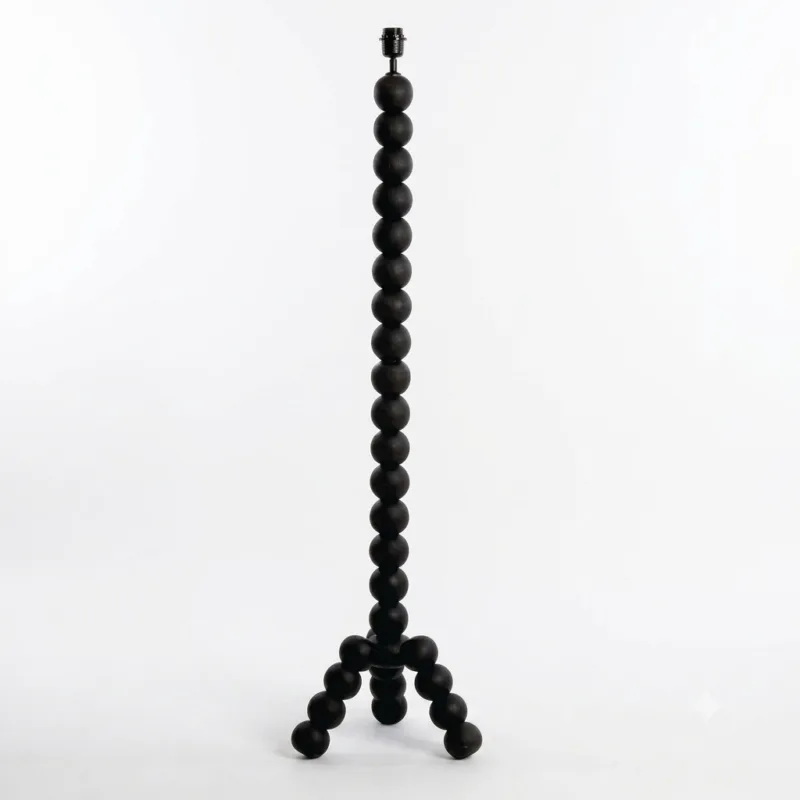 Viggo Floor Lamp | Matt Black